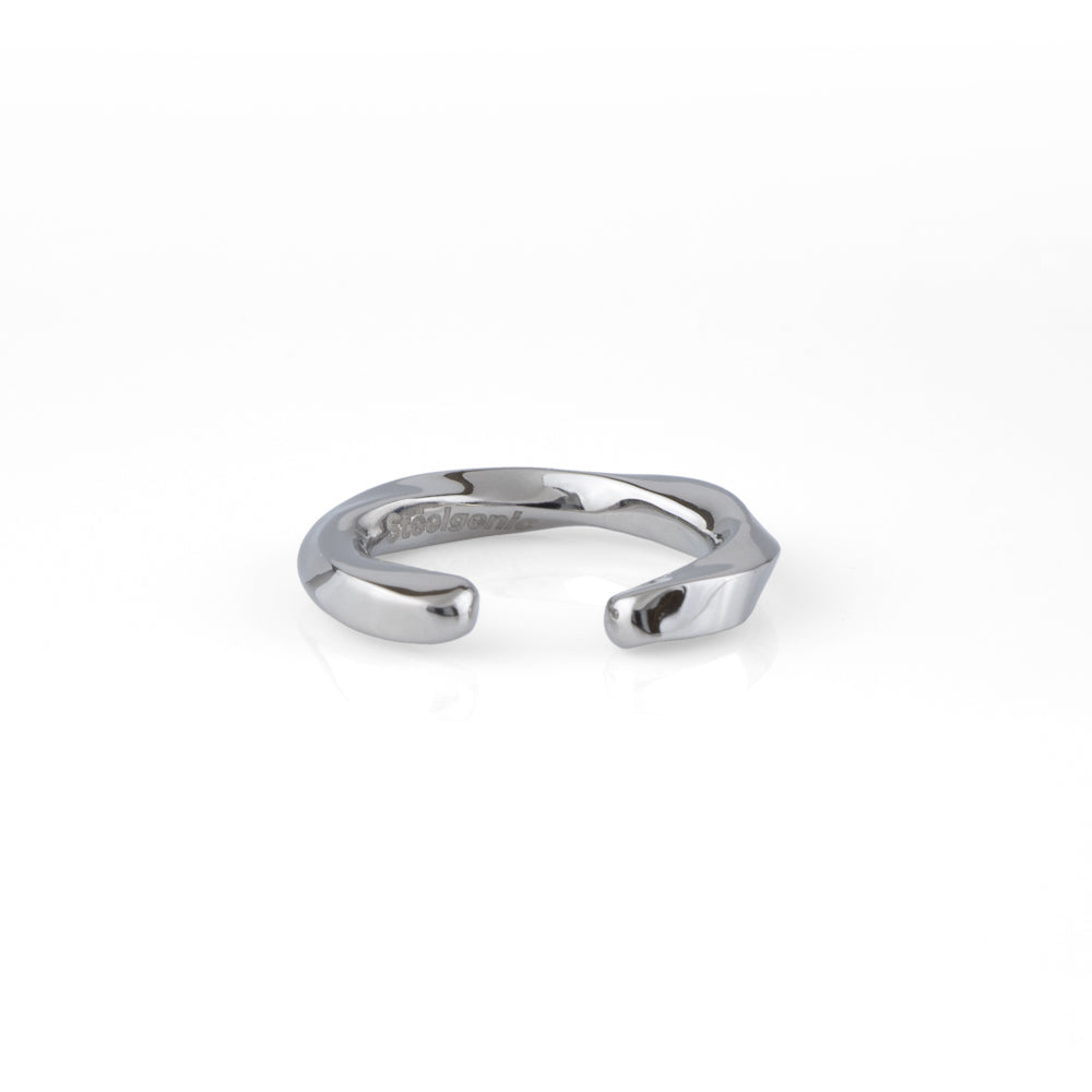 Stéelgenic メビウスイヤーカフ MOEBIUS|ECN9004