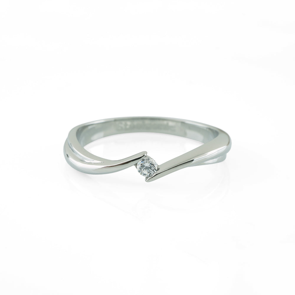 Stéelgenic Diamond Solitaire Ring HUG|RSN9303